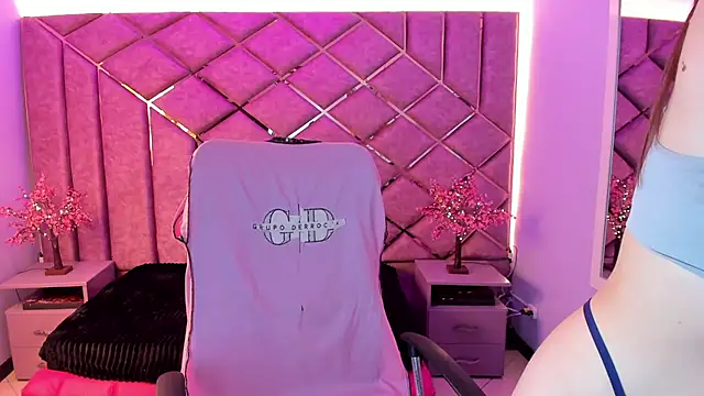 sarah_sweett_'s Live XXX Chat