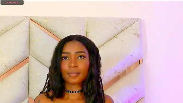 AlanaDoll Chat XXX in diretta
