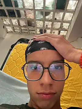 Andres_boy252 라이브 XXX 채팅