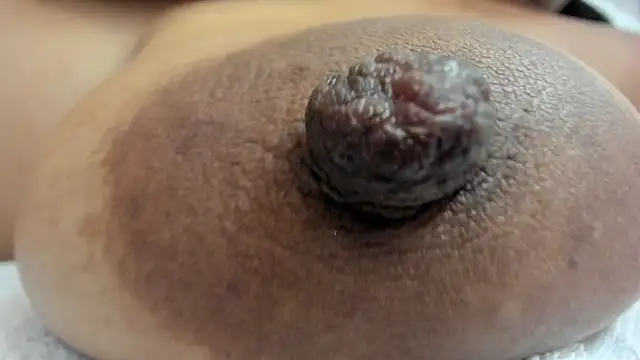 צ'אט XXX בשידור חי של zara_lopez
