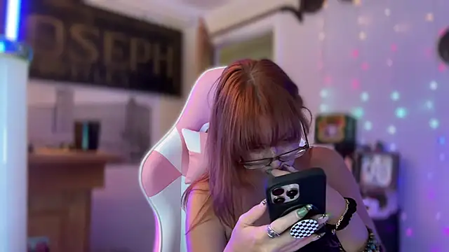 SpaceCowWhore's Webcam Show