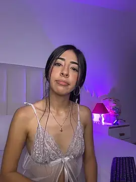 Chat XXX en directo de Mirandaa_Rogers