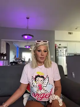 Lexi_Shocker live XXX chat