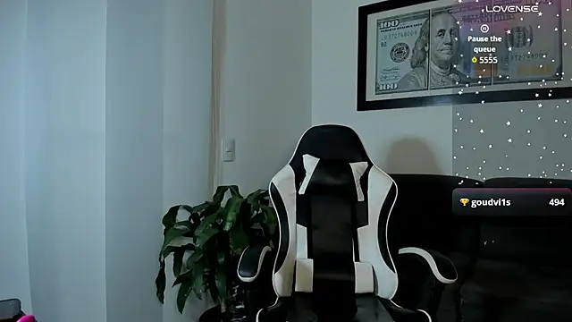 Chat XXX en directo de LucianaMoreau