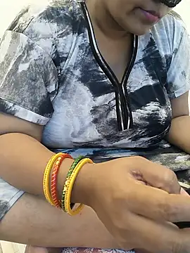 Selina_6のライブXXXチャット