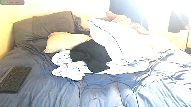 YoBleez's Live XXX Chat