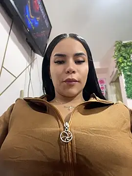 צ'אט XXX בשידור חי של Naatalia
