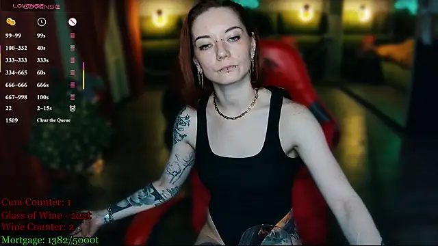 XXX chat uživo modela MaxPhoenixx