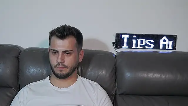 CrazyDom1 Chat XXX in diretta