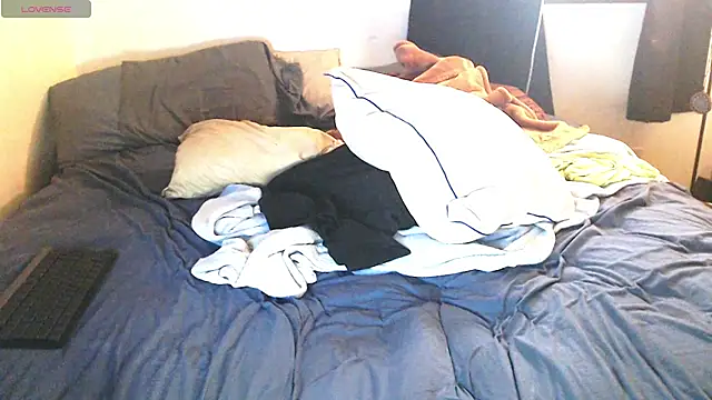 YoBleez's Live XXX Chat