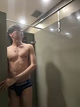 The_Conquer Adlı Modelin Canlı XXX Sohbeti
