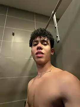 yoursexyjose Show Webcam