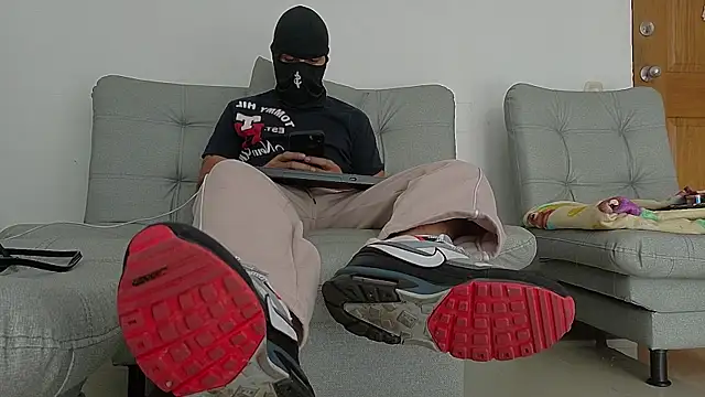 XXX chat uživo modela Mastergold666