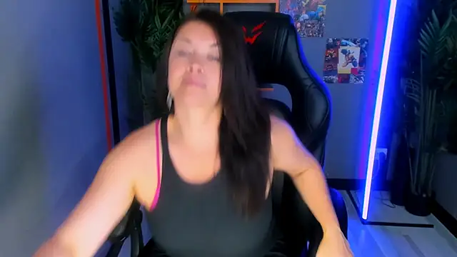 Chatroom XXX en direct de AnaMills