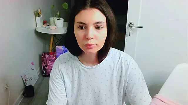 peachyness Adlı Modelin Canlı XXX Sohbeti