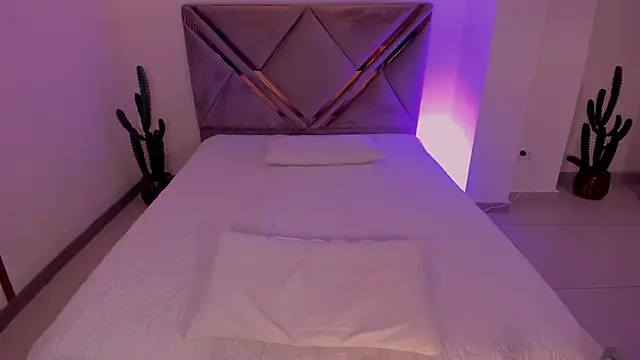Živý XXX chat MaddisonLowe