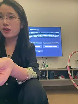 Sorry-456's Live XXX Chat