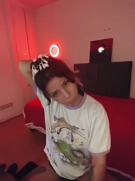 ivihetaira Chat XXX in diretta