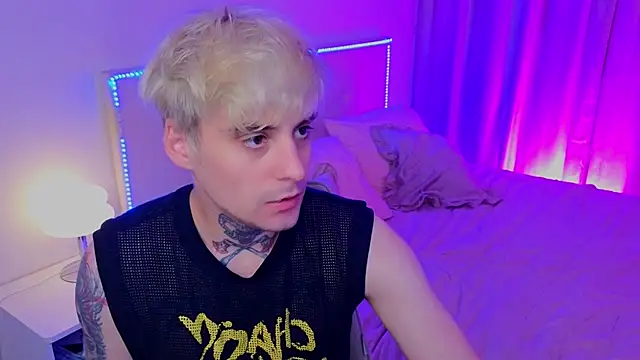 drillfi11's Live XXX Chat