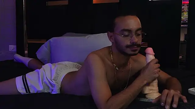 Živý XXX chat thomas_montiel