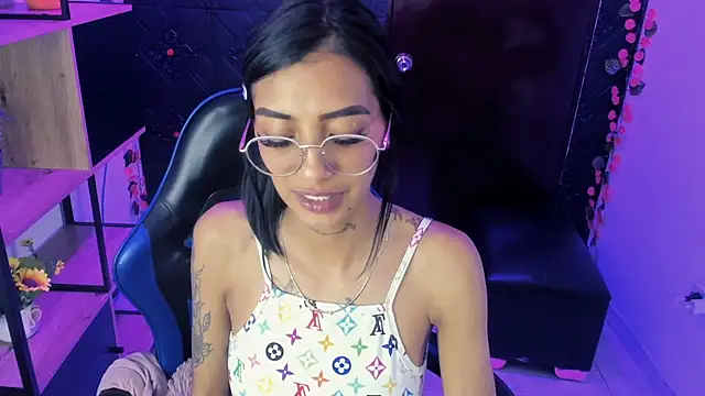Chat XXX en directo de KarlaSlutSkinny__