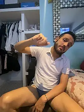 Alexitho25's Live XXX Chat