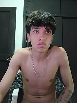 Webkamerová show H3ll_B0Y_
