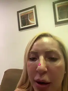 Juuhschmitt – Live XXX-chat