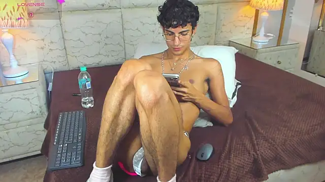 AxelRush Chat XXX live
