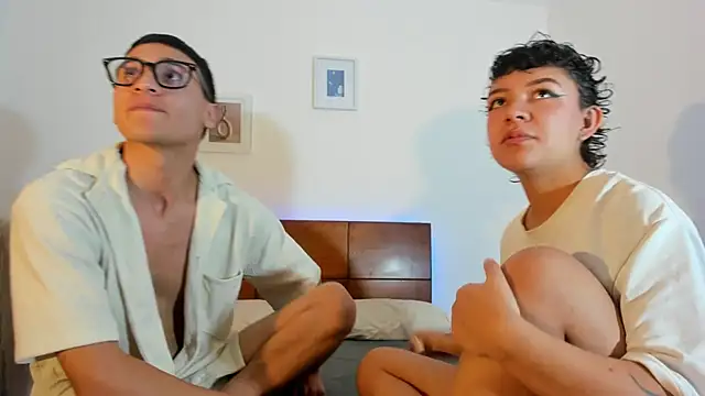 Chat XXX ao vivo de kade_demi