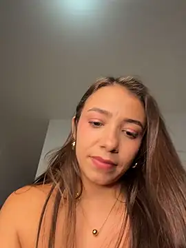 Chat +18 de Hall_16 ao vivo