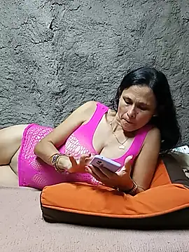 yuliitza4 লাইভ XXX চ্যাট