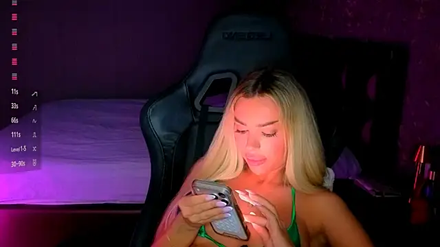 Ayla__Demir's Live XXX Chat