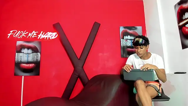 BOUL_GUYS Webcam show