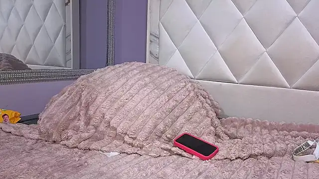 steff_bratz Adlı Modelin Canlı XXX Sohbeti