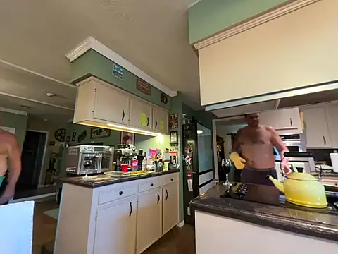 superbearboss XXX чат на живо