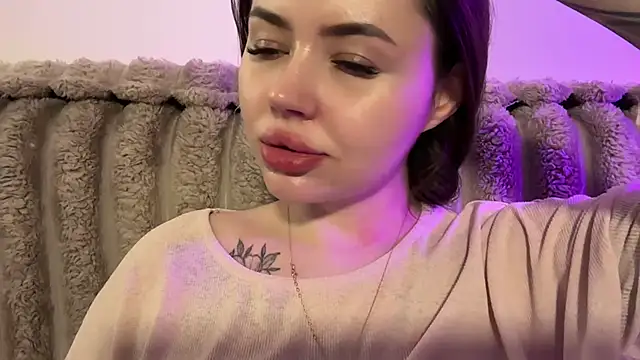 צ'אט XXX בשידור חי של AlmaryKim