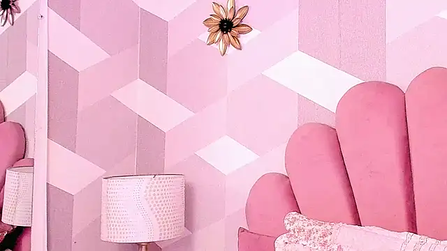 KylieMonnettのウェブカメラショー