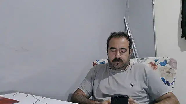 -Hunter_Blaze- Adlı Modelin Canlı XXX Sohbeti
