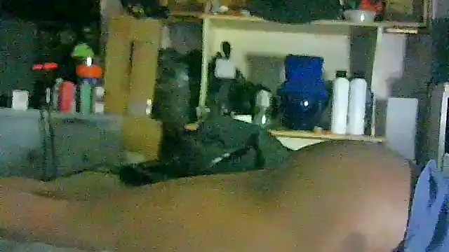 CR3M3_FIR3's Live XXX Chat