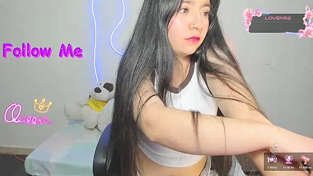 litle_mily_ Adlı Modelin Canlı XXX Sohbeti