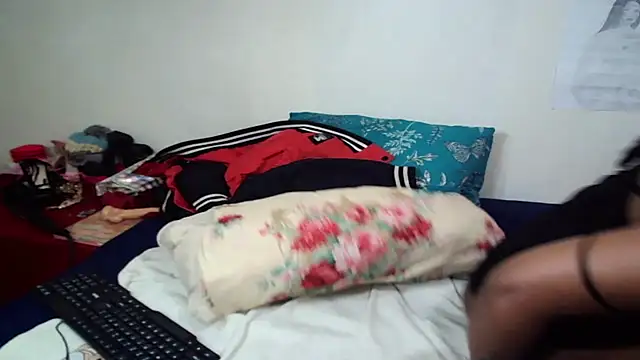 Indian_FireXX Adlı Modelin Canlı XXX Sohbeti