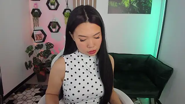 LunaPurrr – Naživo XXX chat