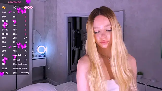 Mooniesiesitan Live XXX chat