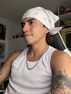 darkodarkoo Live XXX-Chat