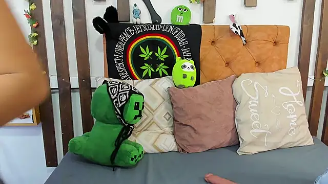 Chat +18 de MeowMota_ ao vivo