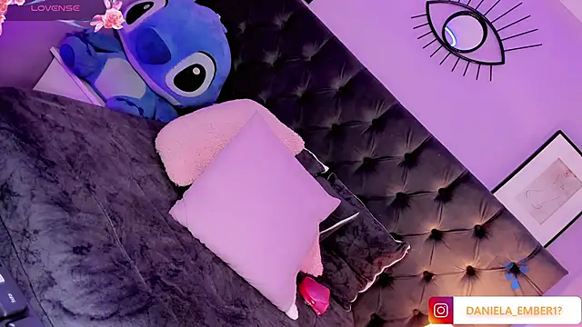 Chat XXX en directo de Amira_Ember