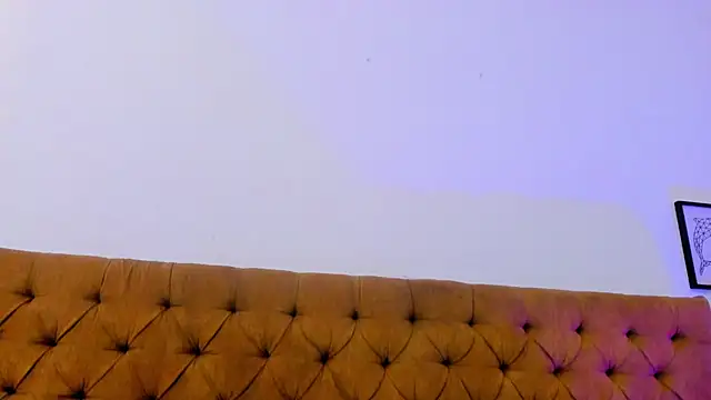 Chat +18 de Katty_West ao vivo