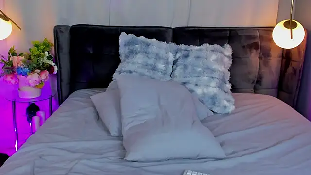 EmillyBronte Chat XXX in diretta