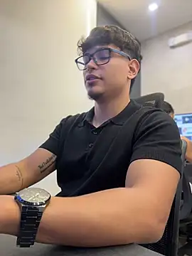 alekzamo live XXX chat
